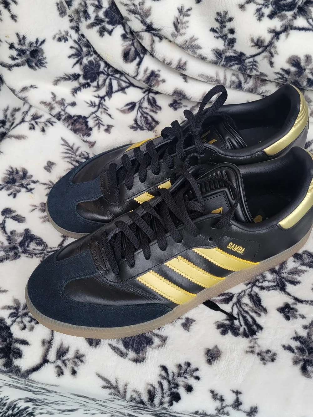 adidas Samba Men’s Black & Gold Leather Sneakers
